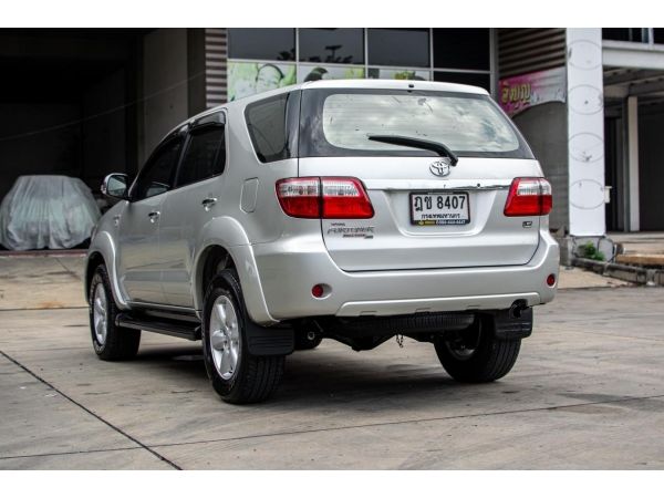 TOYOTA FORTUNER 3.0G 4WD (2009) รูปที่ 2