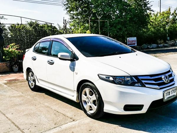 HONDA City 1.5 S(AS) ปี 2013 รถสวยวิ่งน้อย สภาพนางฟ้า รูปที่ 2