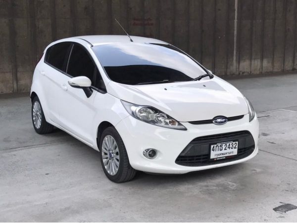 2015 Ford Fiesta 1.5 Trend AT รูปที่ 2