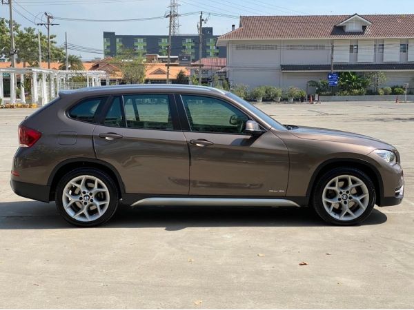 BMW X1 sDrive18i xLine 2013 รูปที่ 2