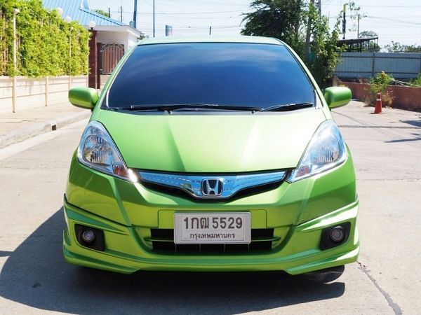 HONDA JAZZ 1.3 HYBRID ปี 2012 จดปี 2013 เกียร์AUTO สีเขียวเฟรชไลม์(นิยม) สภาพนางฟ้า รูปที่ 2