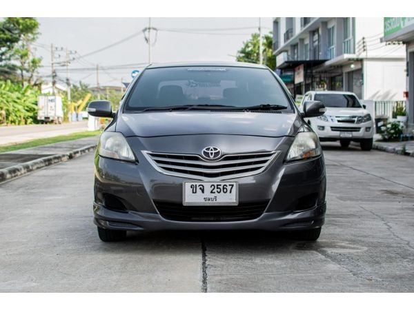 2012 TOYOTA VIOS (โฉม 07-13) E Sedan 1.5 A/T สีเทาดำ รูปที่ 2