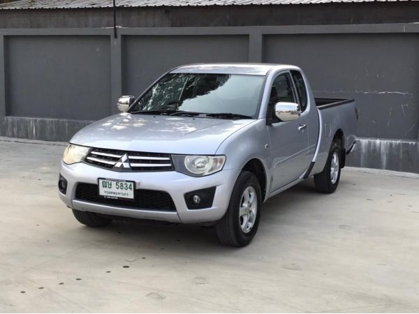 Mitsubishi Triton Mega Cab 2.4 GLX MT 2013 รูปที่ 2