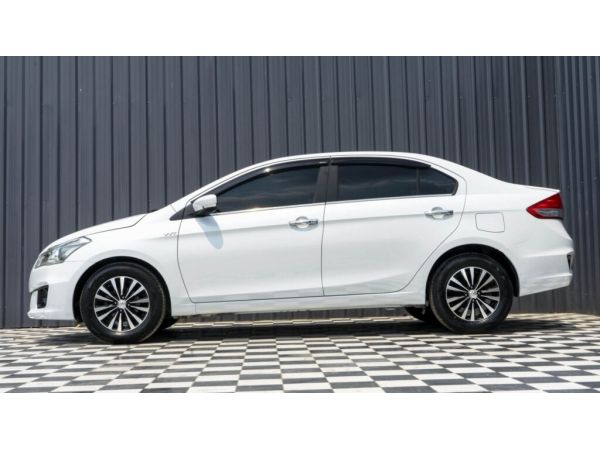 Suzuki Ciaz 1.2 GLX ปี2016 สีขาว เกียร์ออโต้ รูปที่ 2