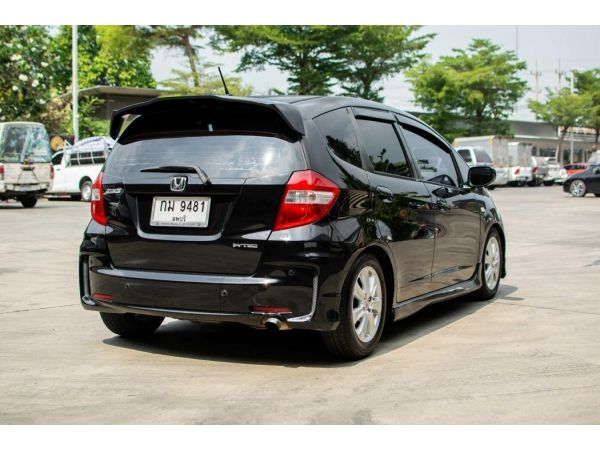 Honda Jazz 1.5 S 2011 รูปที่ 2