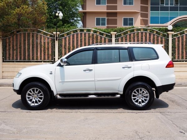 MITSUBISHI PAJERO SPORT 3.0 V6 GT NAVI ปี 2012 จดปี 2014 เกียร์ออโต้5จังหวะ SporTronic สภาพนางฟ้า รูปที่ 2