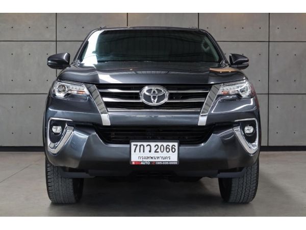 2018 Toyota Fortuner 2.4 V 4WD SUV AT รูปที่ 2