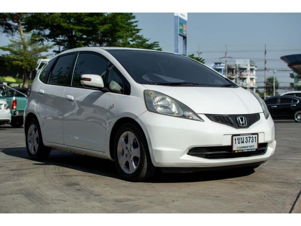 Honda Jazz 1.5S i-VTEC Hatchback AT2010 รูปที่ 2