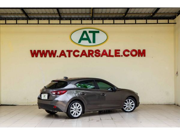 รถเก๋ง Mazda 3 2.0 SP Sports Hatchback ปี15 C8976 รูปที่ 2