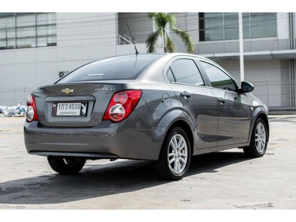 2013Chevrolet Sonic 1.4LT เบนซิน รูปที่ 2