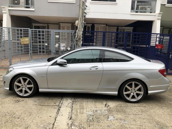 ขายด่วน Mercedes Benz C180 CGI Coupe ปี2012 รูปที่ 2