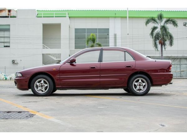 2003 MITSUBISHI GALANT รูปที่ 2