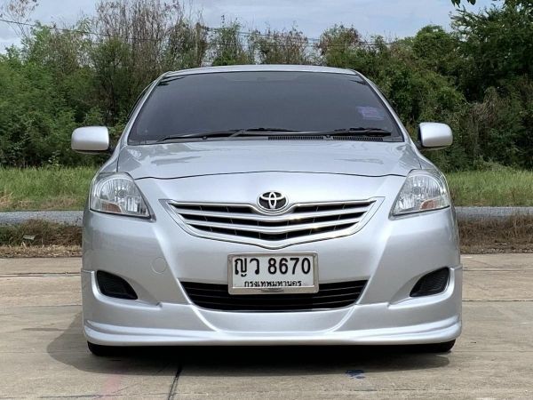 2011 TOYOTA VIOS 1.5E  AUTO สีเงิน รูปที่ 2