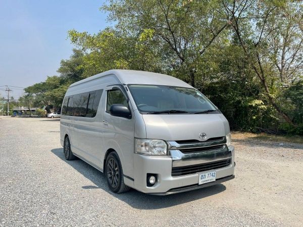 2012 รถตู้ VIP TOYOTA COMMUTER 2.5 D4D MT รูปที่ 2