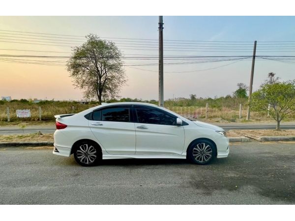 ขาย Honda CITY ตัวท็อปปี 2017 สีขาวมุก รูปที่ 2