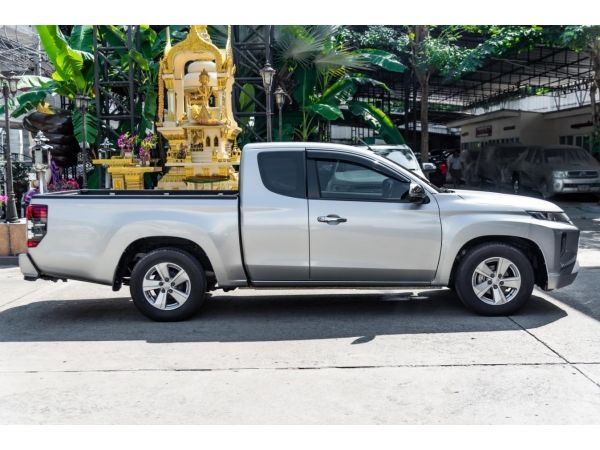 2020 Mitsubishi Triton 2.5 MEGA CAB  GLX Pickup รูปที่ 2