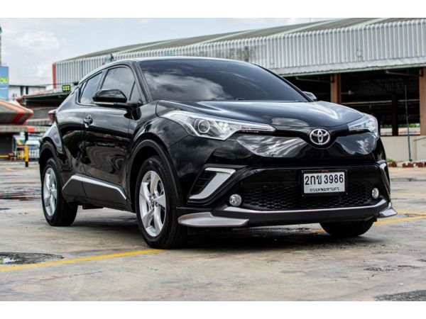 TOYOTA C-HR 1.8 MID 2018 วิ่งสี่หมื่น ฟรีดาวน์ รูปที่ 2