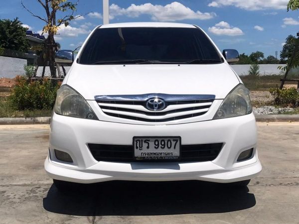 2011 TOYOTA INNOVA 2.0G  AUTO รูปที่ 2