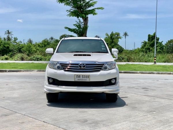 2012 TOYOTA FORTUNER 3.0​ V​ 4WD​ โฉม ปี11-15​ รูปที่ 2