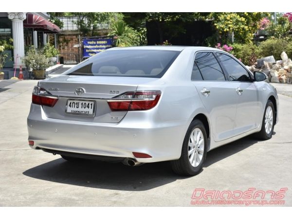 2015 TOYOTA CAMRY 2.0 G ( เครื่องยนต์ใหม่ ) ใช้เงิน 5 พันออกรถ ฟรีดาวน์ แถมประกันภัย รูปที่ 2