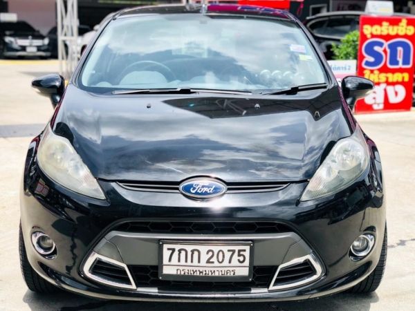 2013 Ford Fiesta 1.5S sport hatchback 5 ประตู รูปที่ 2