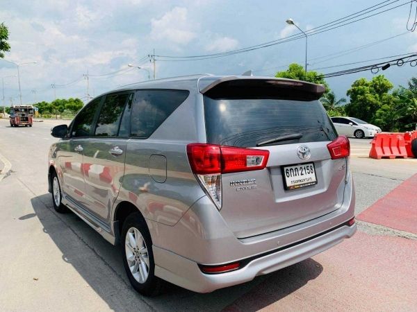 TOYOTA INNOVA 2.8 G MNC CRYSTA 2017 รูปที่ 2