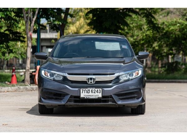 2018 Honda Civic 1.8 FC  E i-VTEC Sedan รูปที่ 2