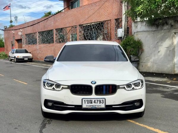 2017 BMW SERIES 3 320i M SPORT รูปที่ 2