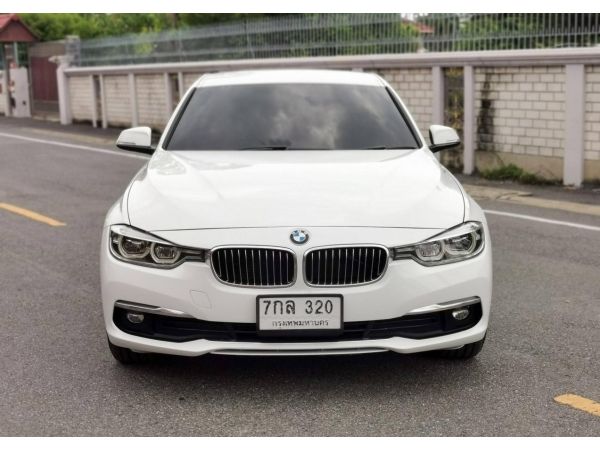 2018 BMW SERIES 3 320d LUXURY รูปที่ 2