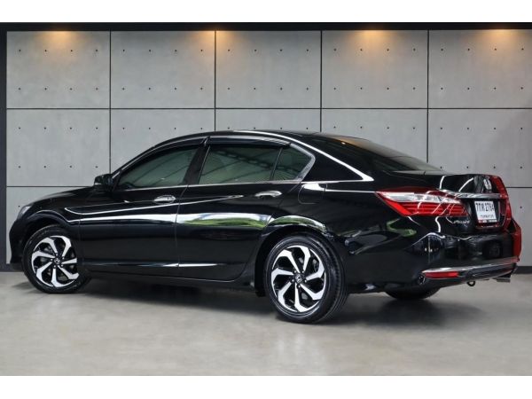 2018 Honda Accord 2.0 E i-VTEC Sedan AT (ปี 13-17) B2784 รูปที่ 2