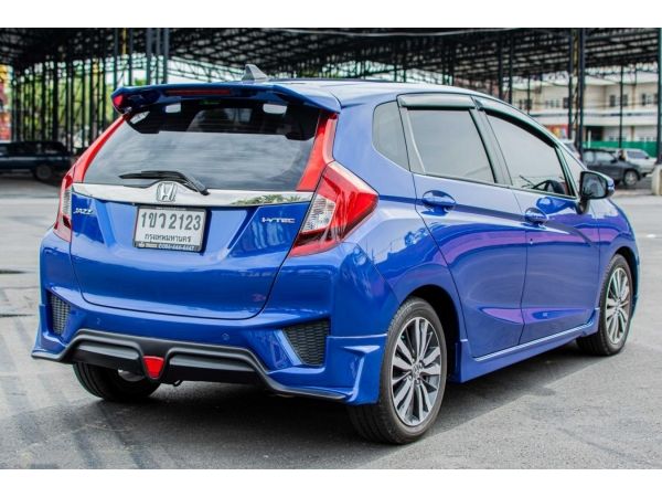 2015Honda Jazz 1.5SV เบนซิน รูปที่ 2