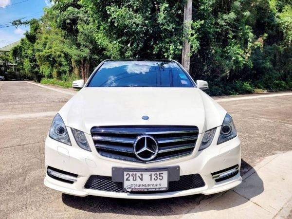 ขายด่วน Mercedes Benz E200 CGI Saloon ปี 2012 ไมล์เพียง 80,000 รูปที่ 2