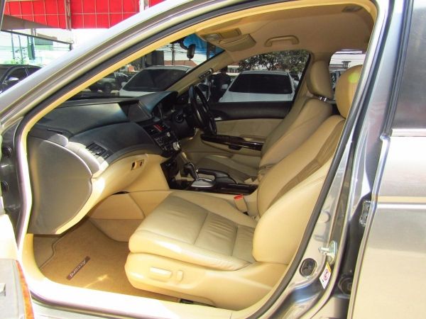 Honda accord 2.4EL/Navi 2010/AT รูปที่ 2