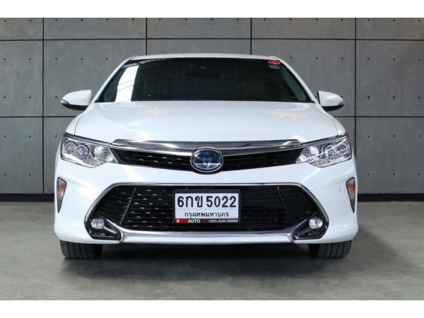 2017 Toyota Camry 2.5 Hybrid Premium Sedan AT (ปี 12-16) B5022 รูปที่ 2