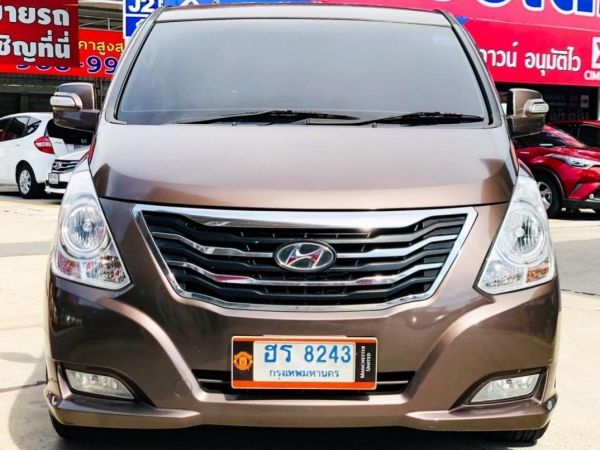 2014 HYUNDAI H1 2.5 ดีเซล Deluxe Top เครดิตดีฟรีดาวน์ รูปที่ 2