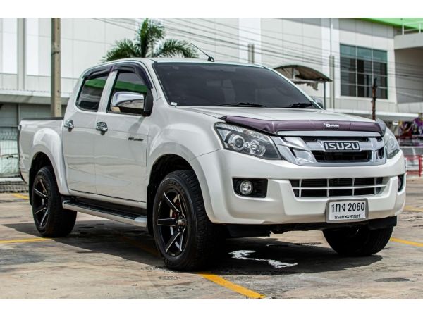 ISUZU D-MAX Hi-LANDER DOBLE CAB 3.0 Z Prestige Ddi VGS TURBO 2012 รูปที่ 2