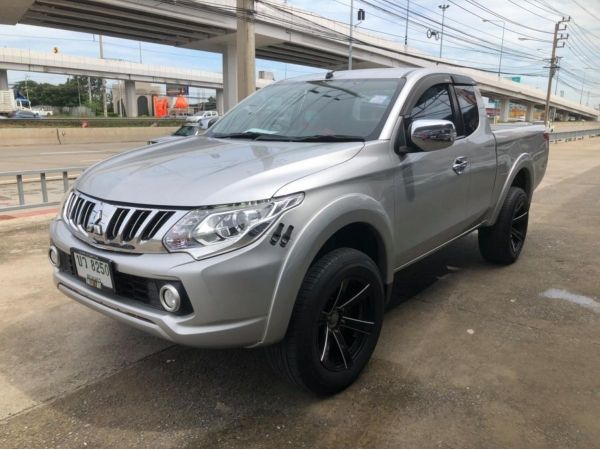 2017 MITSUBISHI TRITON CAB PLUS GLS 2.4 รูปที่ 2