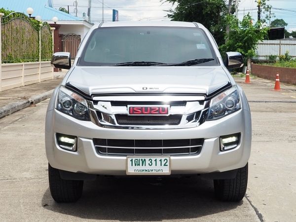 ISUZU D-MAX SPACECAB HI-LANDER 3.0 VGS Z-Prestige Navi Push Start โฉม SUPER DAYLIGHT MNC ปลายปี 2014 จดปี 2015 เกียร์MANUAL สภาพนางฟ้า รูปที่ 2