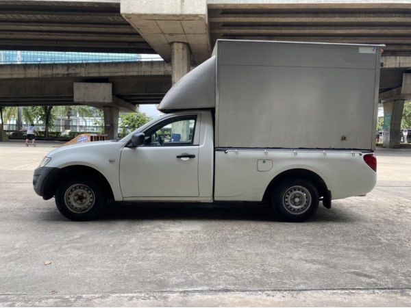 Mitsubishi TRITON 2.4CNG เกียร์ธรรมดา ปี2011 รถมือเดียว รูปที่ 2