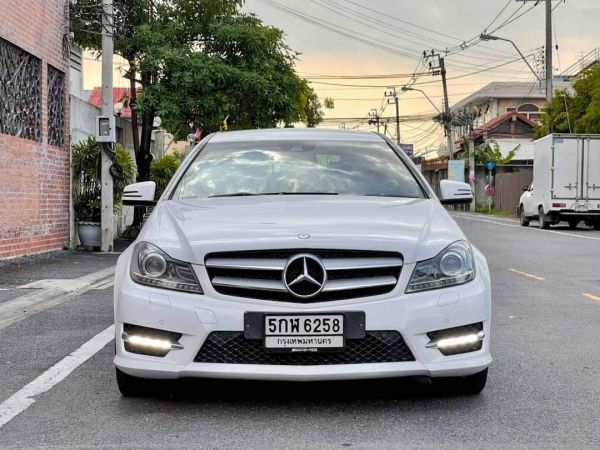 2012 Mercedes-Benz  C-CLASS C180 COUPE AMG เครดิตดีฟรีดาวน์ รูปที่ 2