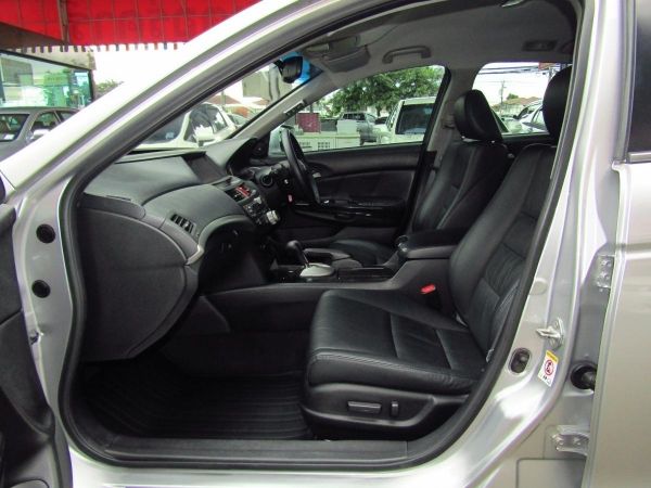 Honda accord 2.4el navi 2011/ออโต้ รูปที่ 2