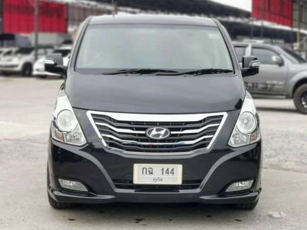 2011 HYUNDAI GRAND STAREX 2.5 VIP ดีเซล เครดิตดีฟรีดาวน์ รูปที่ 2