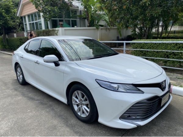 Camry 2.0 ปี 2019 เลขไมล์น้อย รูปที่ 2