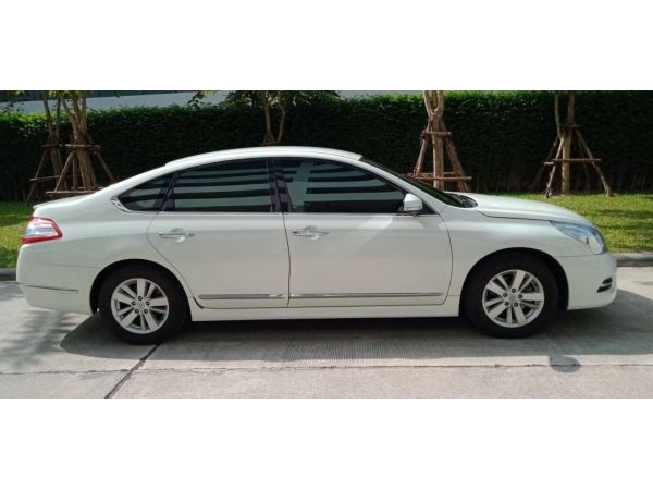 NISSAN TEANA 2.0XL SEDAN AUTO ปี 2012 เกียร์ออโต้ สีขาว รูปที่ 2