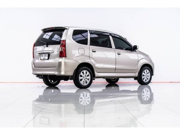 TOYOTA AVANZA 1.5 E AT 2011 รูปที่ 2