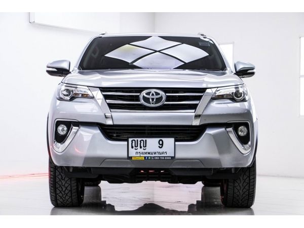 2015 TOYOTA FORTUNER 2.8 V 2WD จอง 199 บาท ส่งบัตรประชาชน รู้ผลอนุมัติใน 1 ชั่วโมง รูปที่ 2