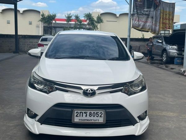 2013 TOYOTA VIOS 1.5 S สีขาว Auto รูปที่ 2