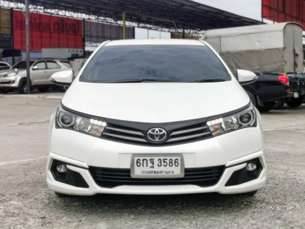 2017 TOYOTA  ALTIS 1.8 S ES SPORT เครดิตดีออกรถฟรีดาวน์ รูปที่ 2