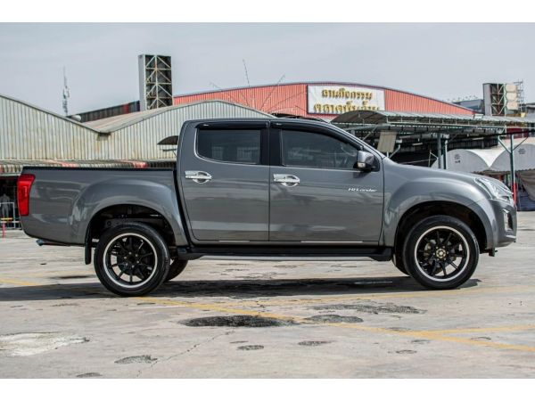 ISUZU D-MAX 1.9L DDI DOUBLE CAB HI-LANDER MT สีเทา ปี 2019 รูปที่ 2