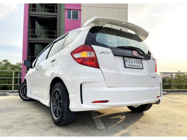 Honda Jazz GE ปี13 1.5SV ท็อปสุด ไมล์น้อย แต่งเต็ม ราคาบิ้กไบค์ ฟรีดาวน์ ผ่อนถูก 5,xxx รูปที่ 2